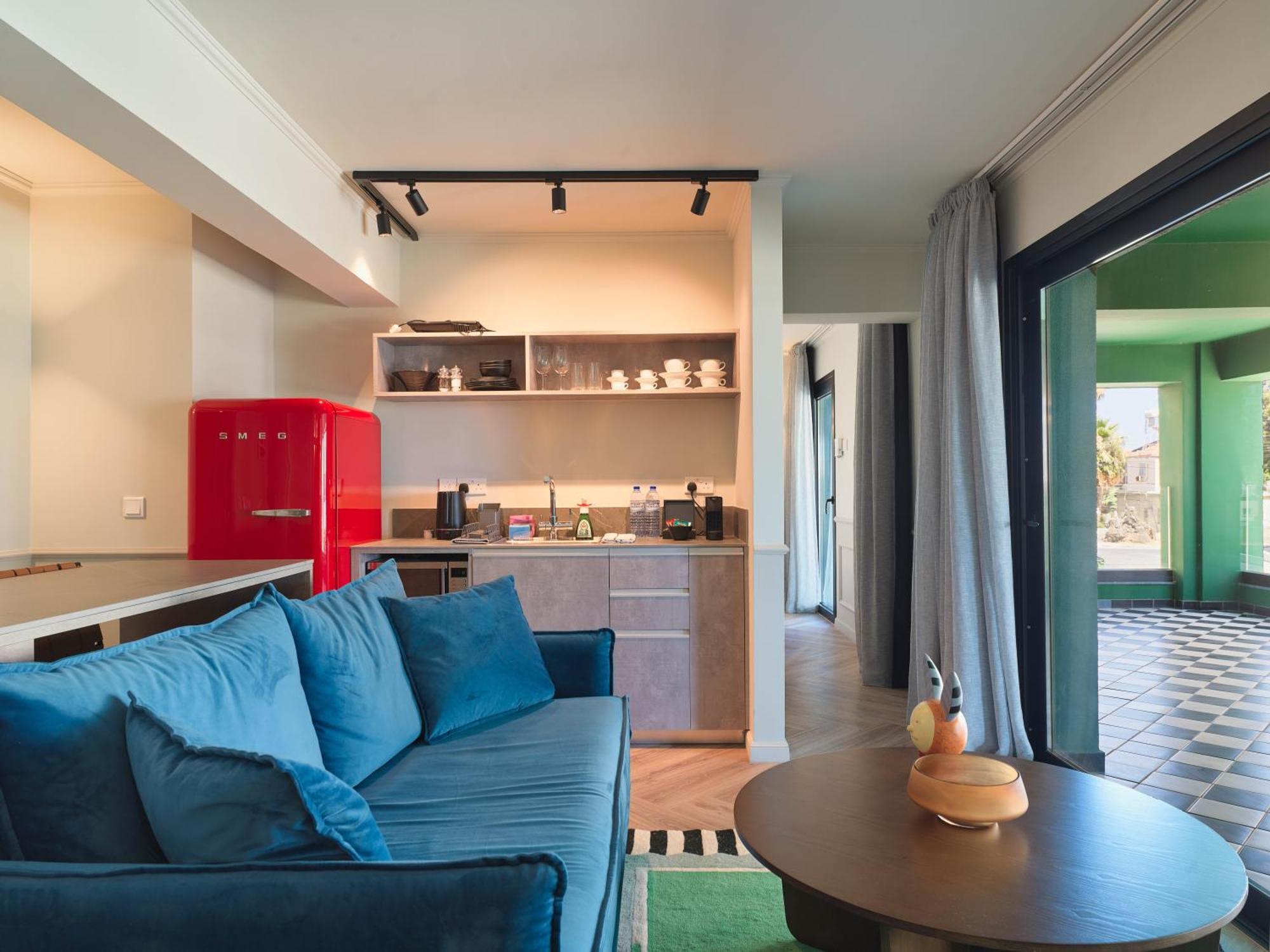 Liv The City Suites Adults Only Ларнака Экстерьер фото
