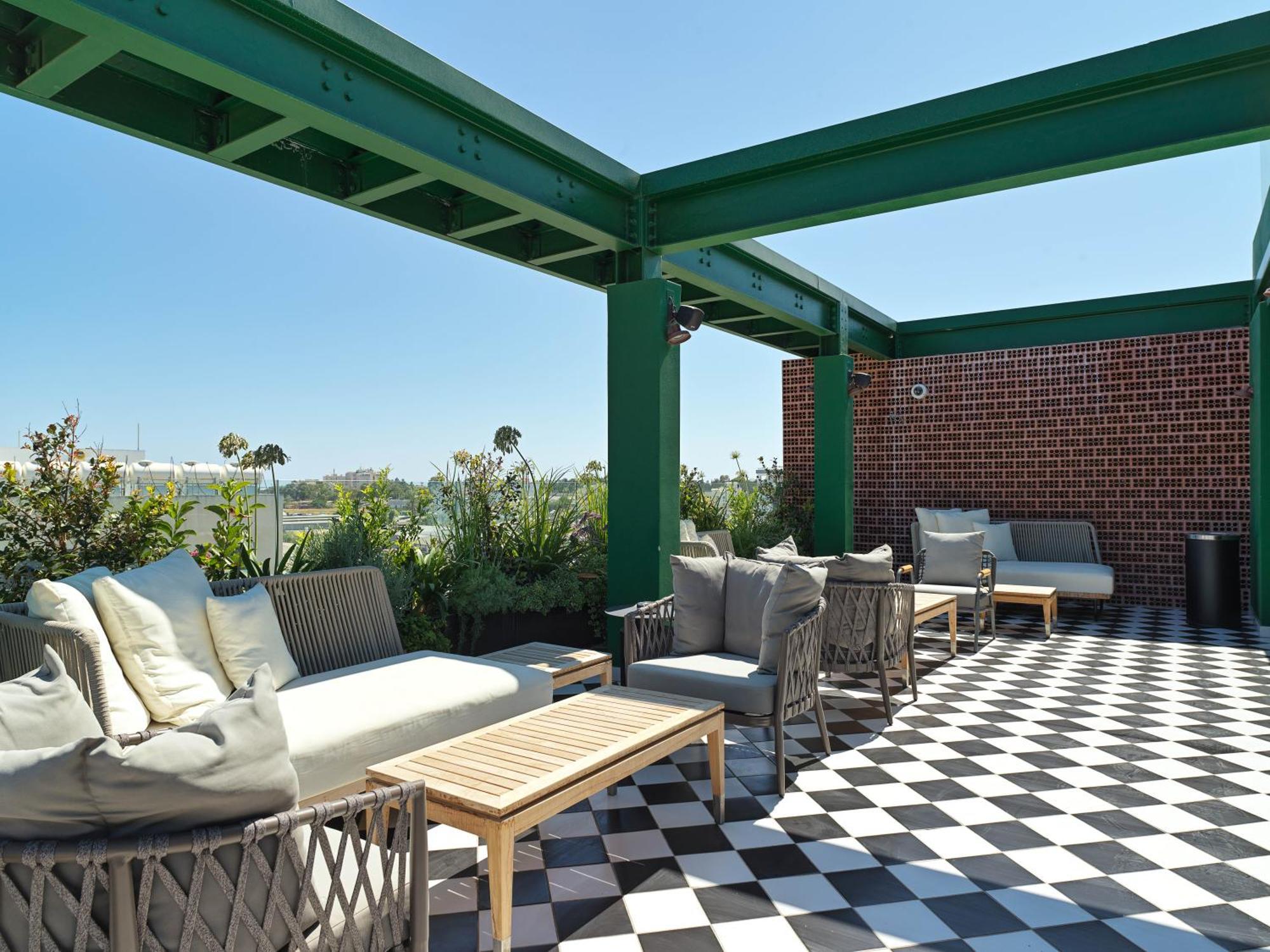 Liv The City Suites Adults Only Ларнака Экстерьер фото